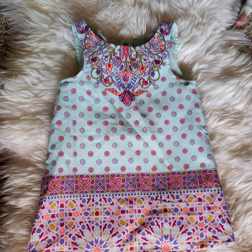 Girl's dress